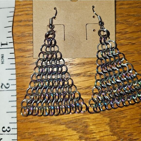 TRIANGLE Sterling Silver chainmail earrings (E12) - Picture 5 of 5